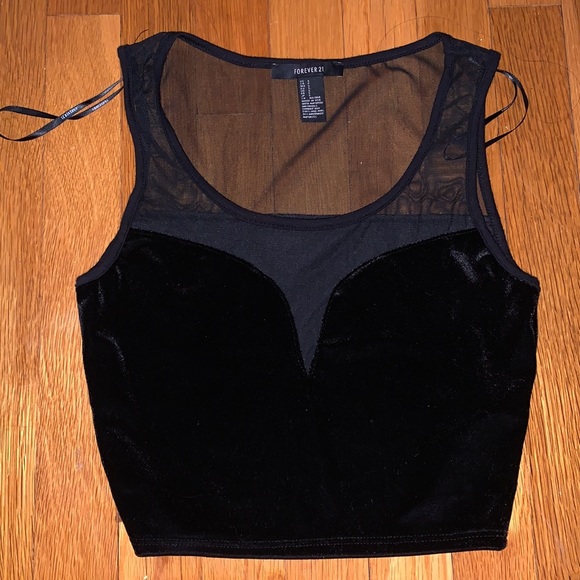 2 For 1 Crop Tops - Picture 4 of 5